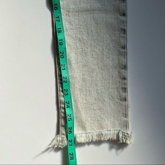 Joe’s Jeans Light Wash Frayed Cuff Skinny Jeans - Picture 7 of 8